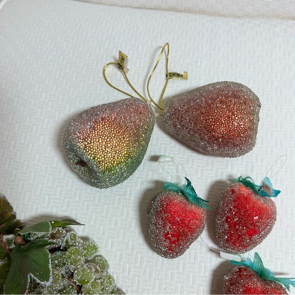 Vintage sugared faux fake fruit Pears Strawberries Grapes - Picture 10 of 13